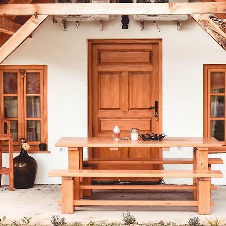 Sobe Na Vinskoj Cesti Zmajevac 아파트 외부 사진