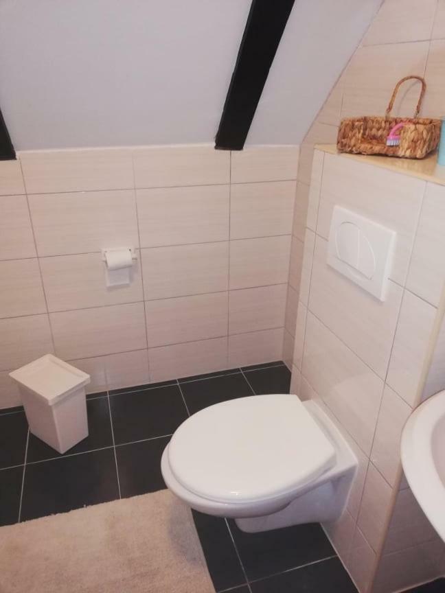 Sobe Na Vinskoj Cesti Zmajevac 아파트 외부 사진